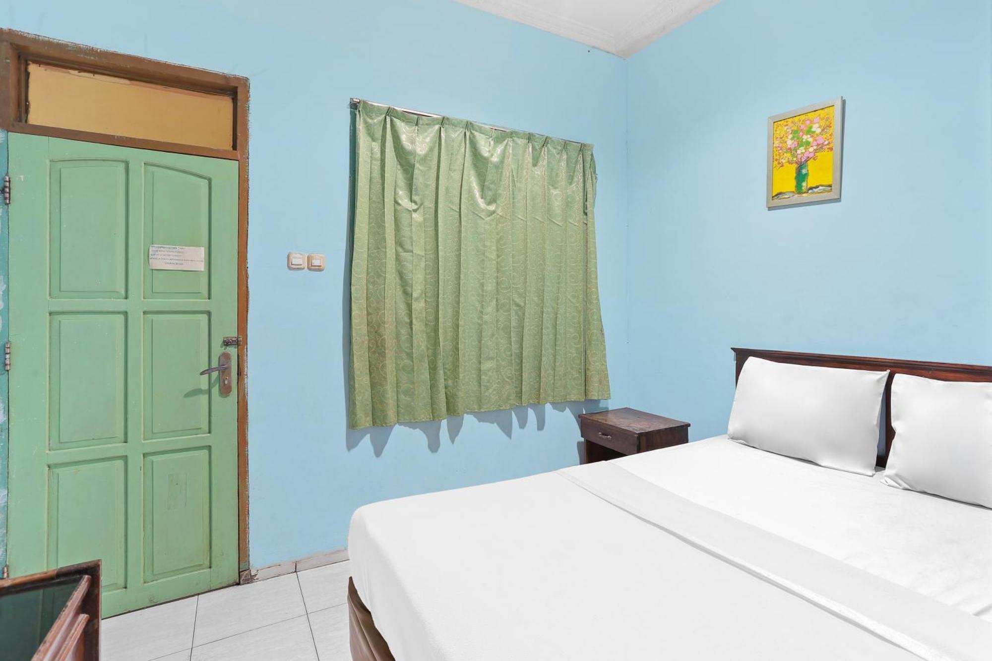 Oyo 93046 Hotel Fortuna Parepare Kültér fotó