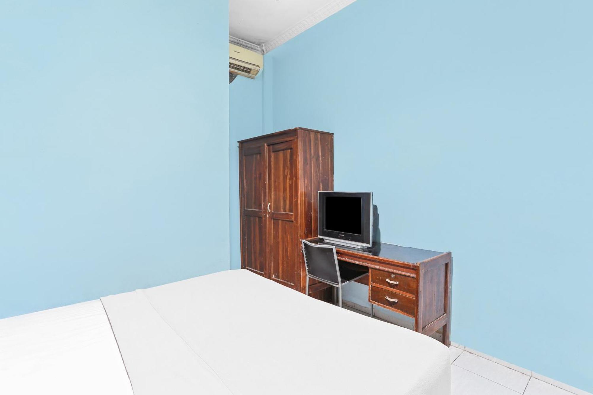 Oyo 93046 Hotel Fortuna Parepare Kültér fotó