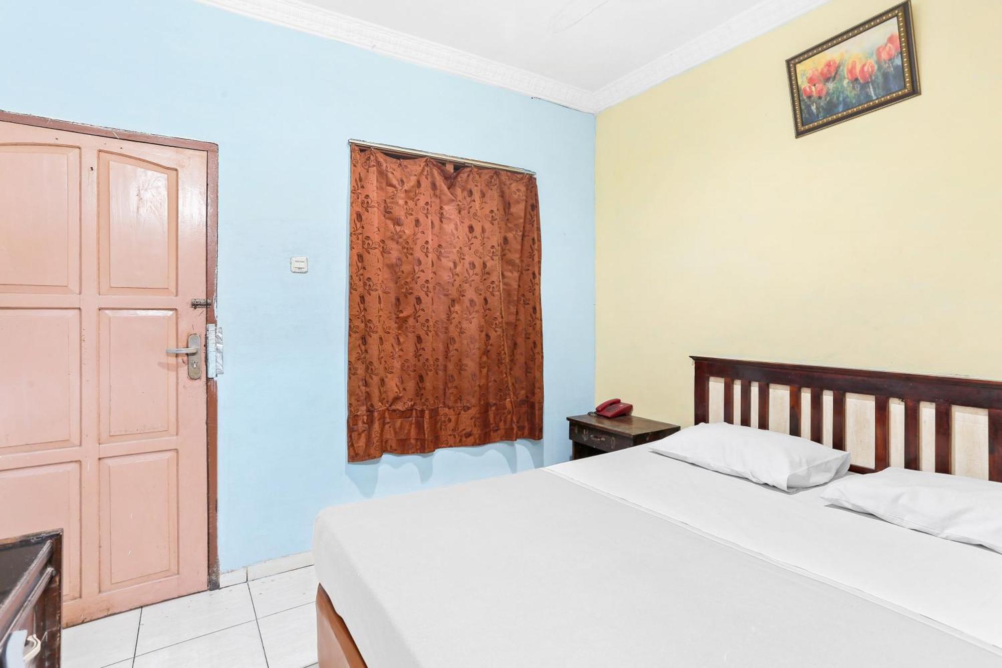 Oyo 93046 Hotel Fortuna Parepare Kültér fotó
